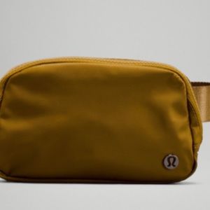 Lululemon Athletica Everywhere Belt Bag (Burnt Caramel)